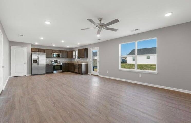 8165 Driftwood Loop – photo 2