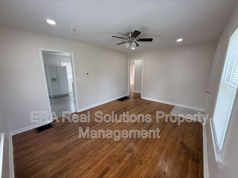 2217 Grasmere Ave – photo 4