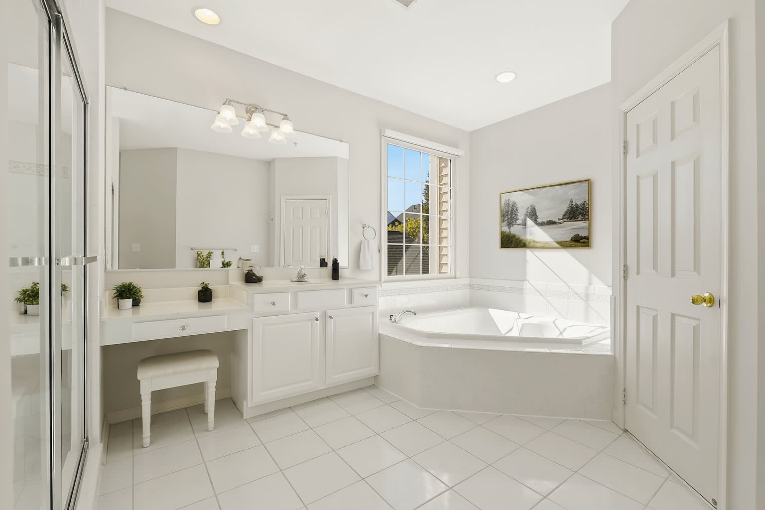 1022 Crestfield Dr – photo 5