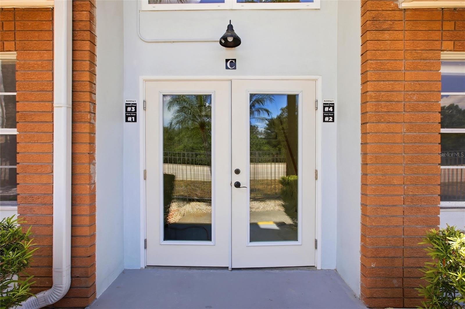 22333 EDGEWATER Drive – photo 4