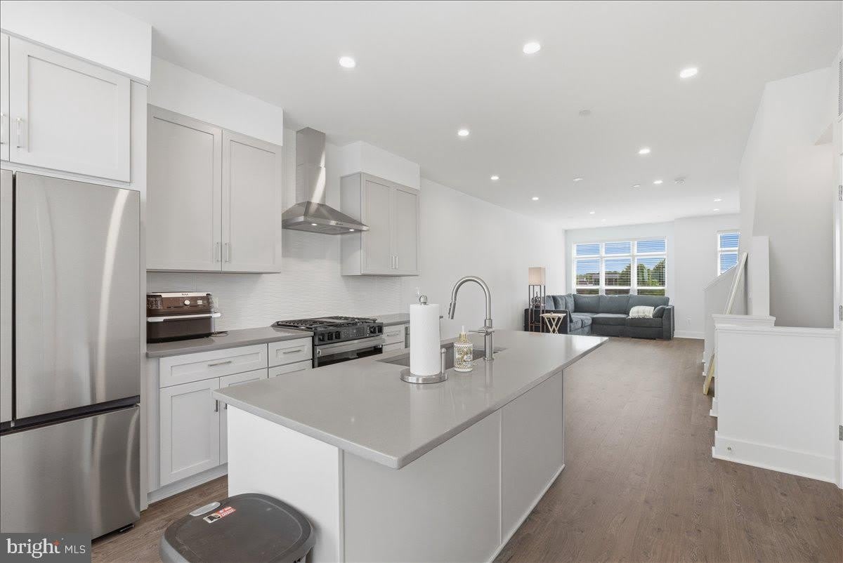 2018 TYSONS RIDGELINE Road – photo 4