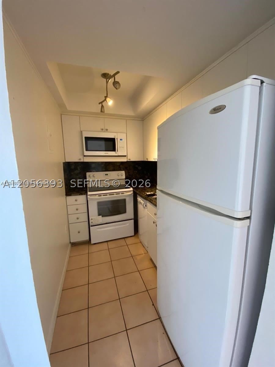 4713 Nw 7Th St – photo 4