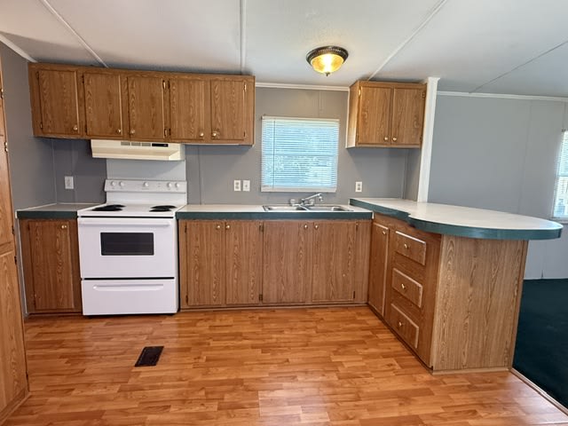 6952 Hollybrook Circle – photo 4