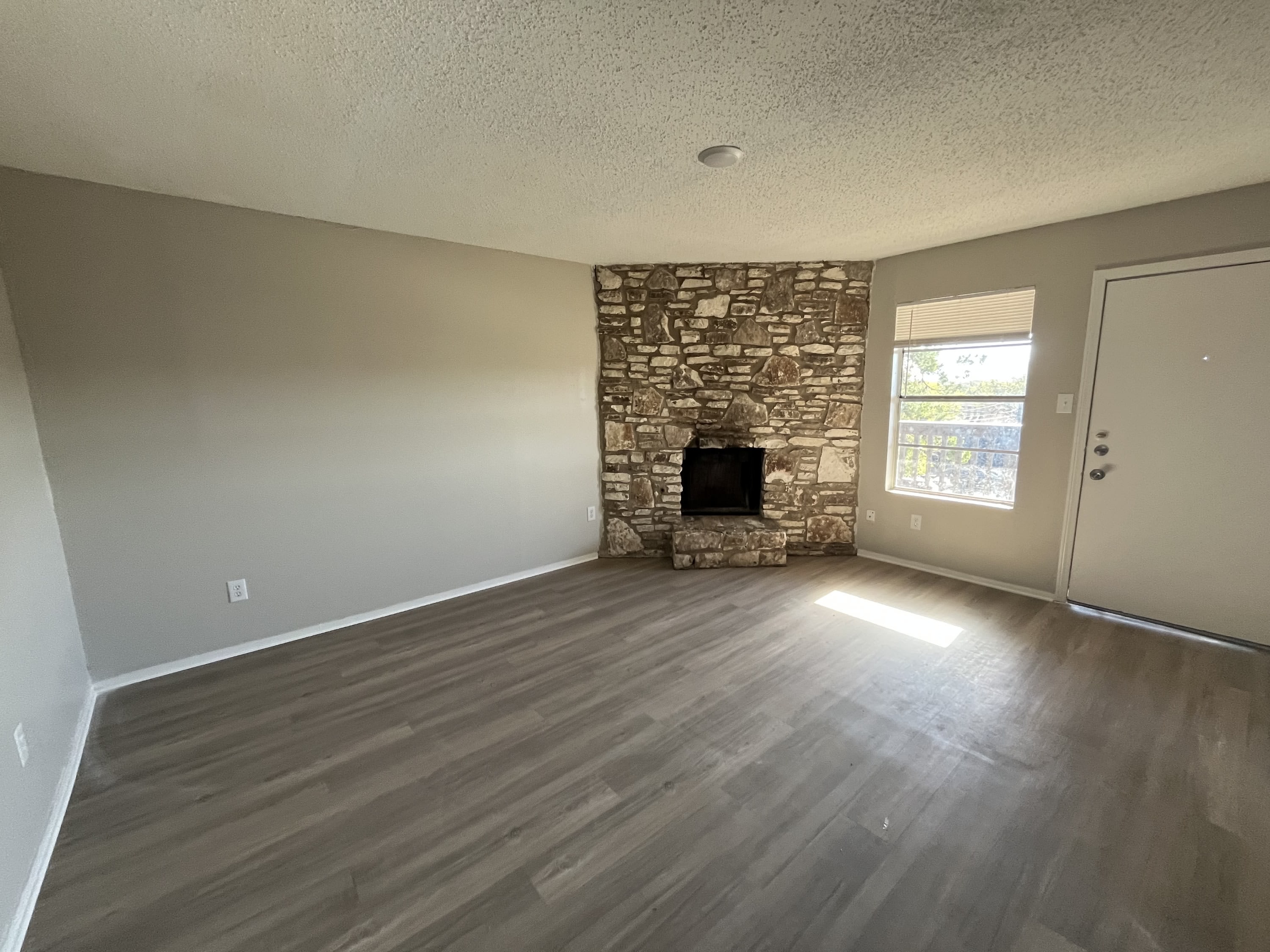 606 Bracewood Circle – photo 4
