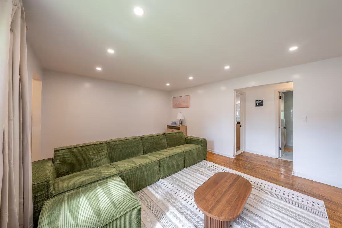 810 Walnut St – photo 3