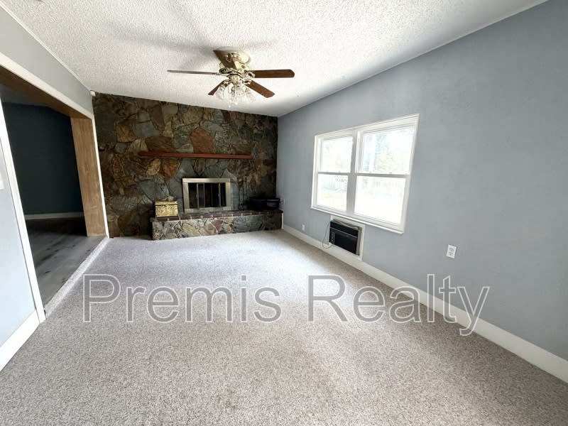 2309 Malcolm Drive – photo 5