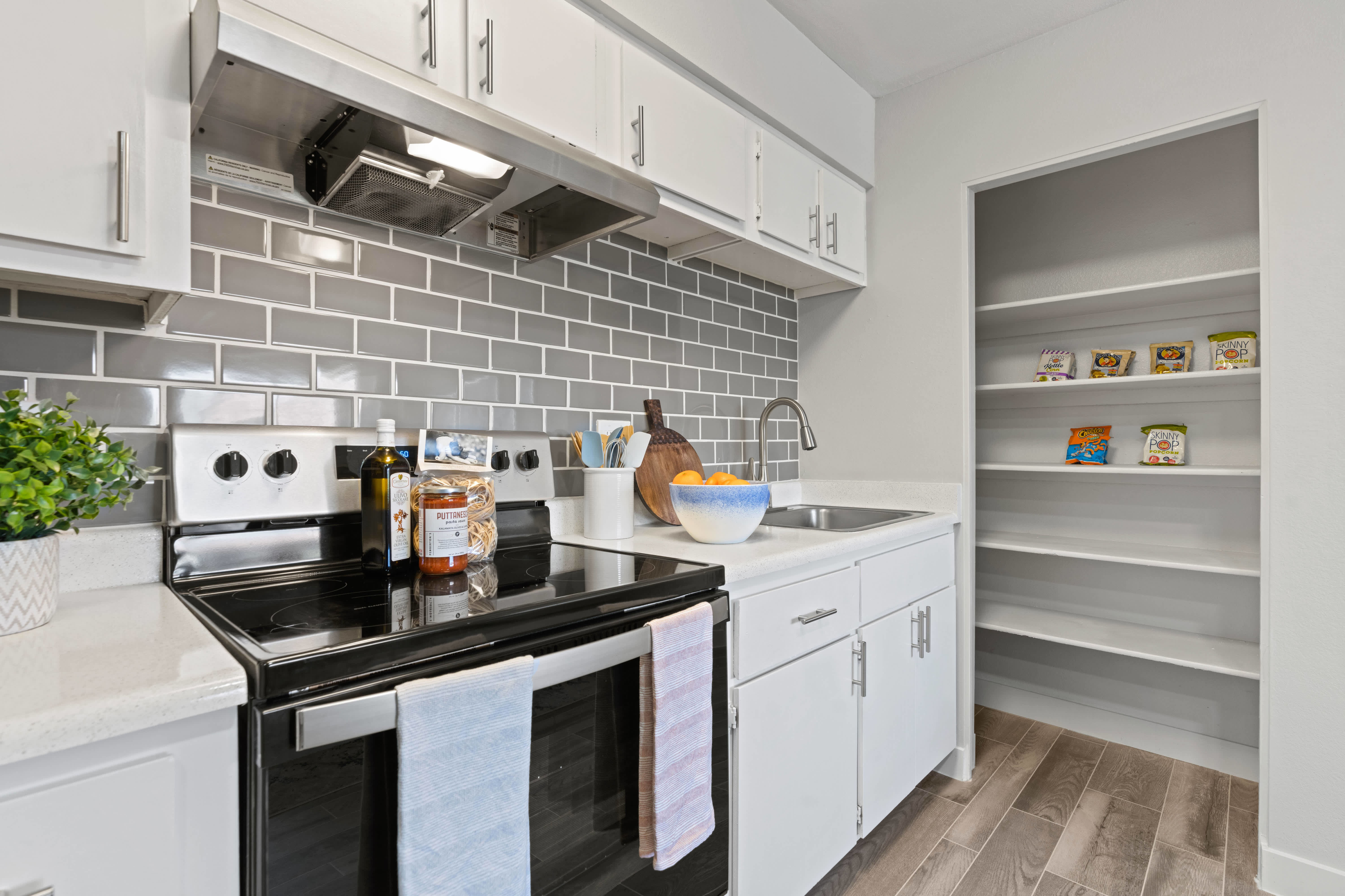 Alegria Apartment Homes – photo 1