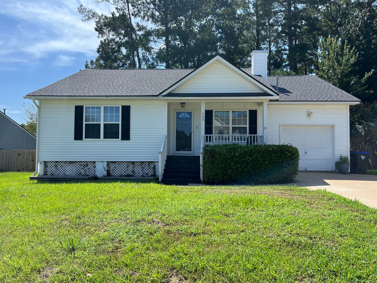 3Br 2Ba Close to Downtown Summerville – photo 2
