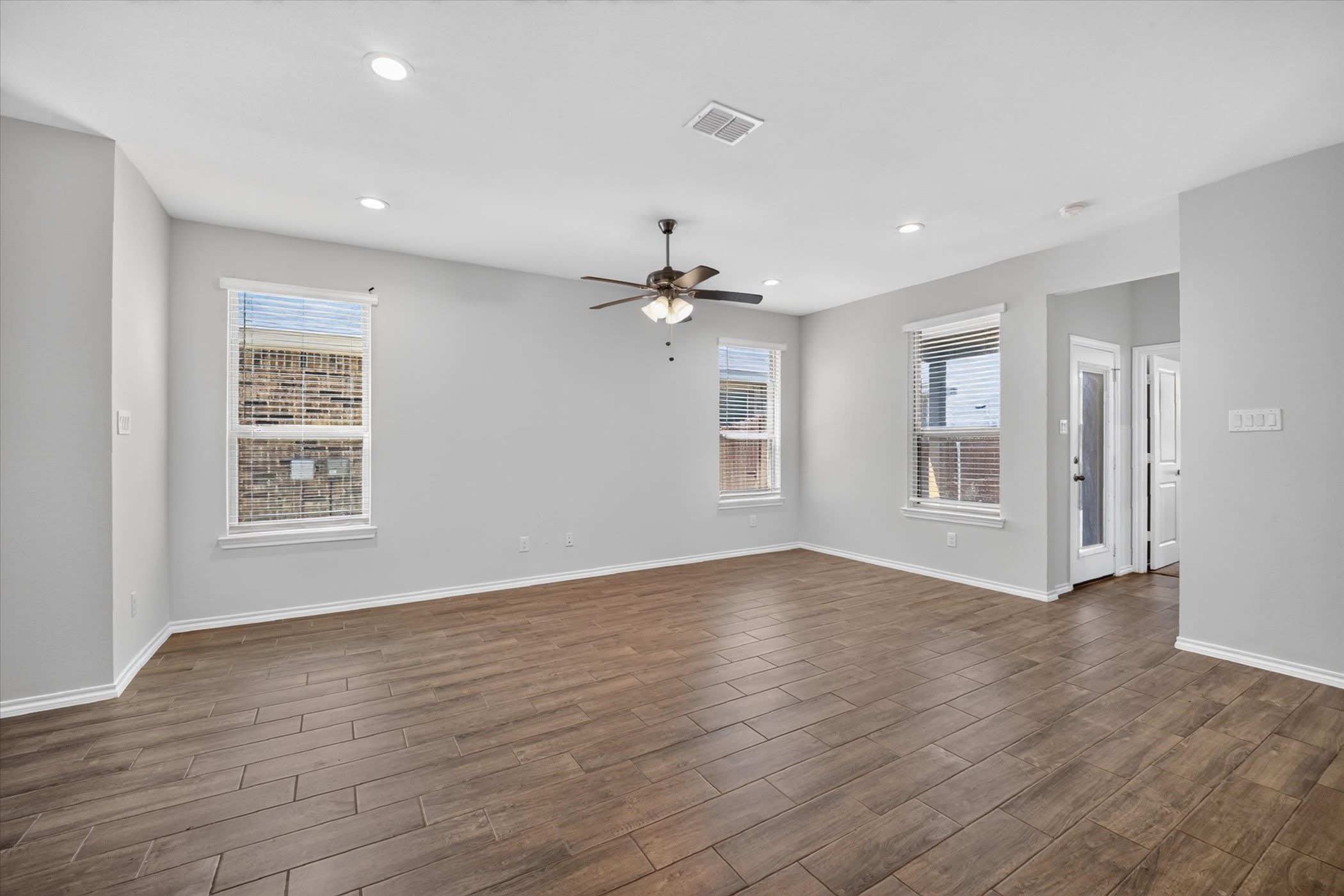 3304 Shortgrass Lane – photo 5