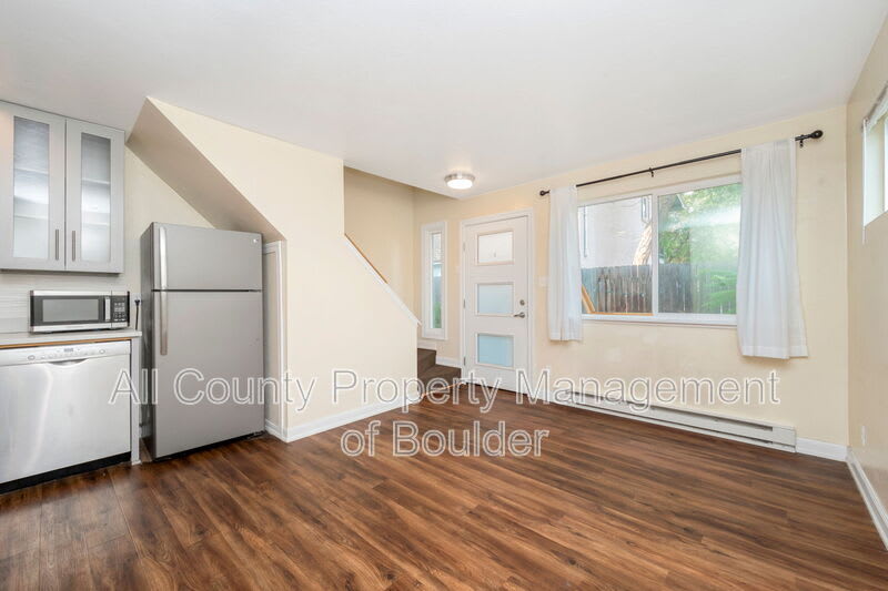 2211 Spruce Street – photo 4