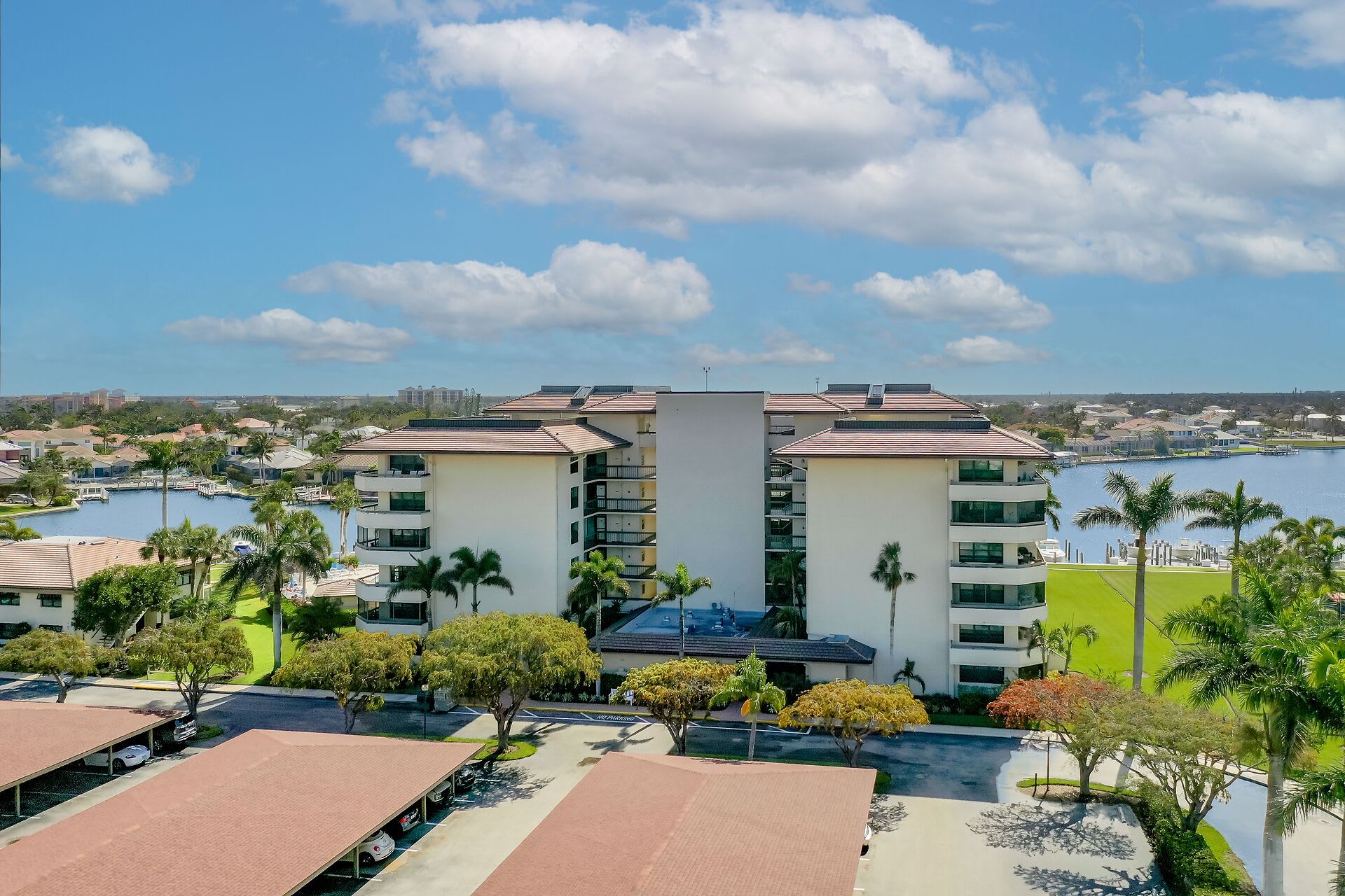 591 Seaview Ct – photo 5