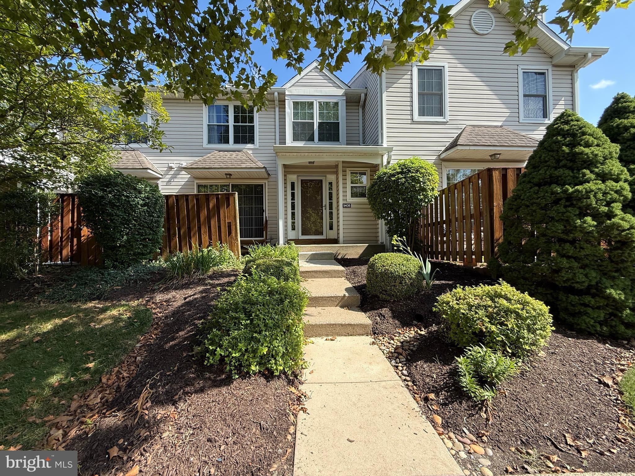 9408 SHEFFIELD – photo 1