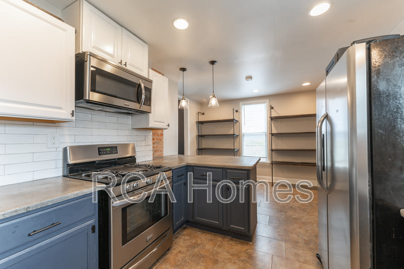 1042 Saint Paul Street – photo 4