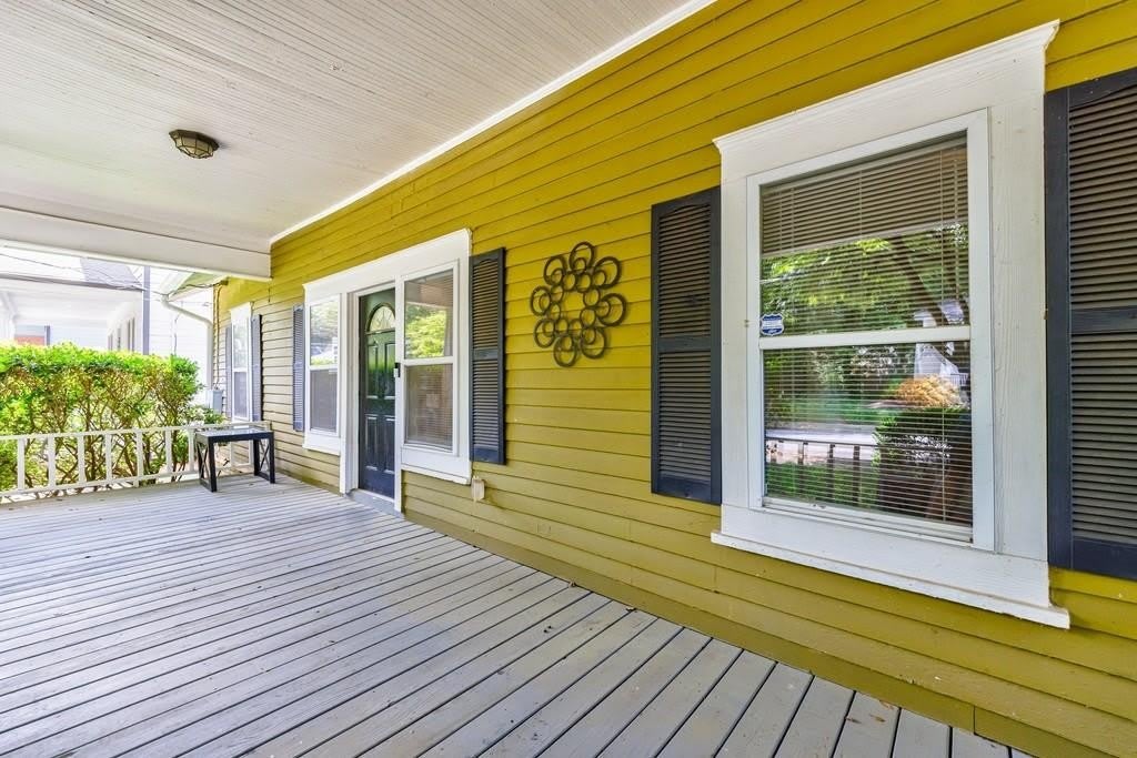 358 Clifford Avenue – photo 2
