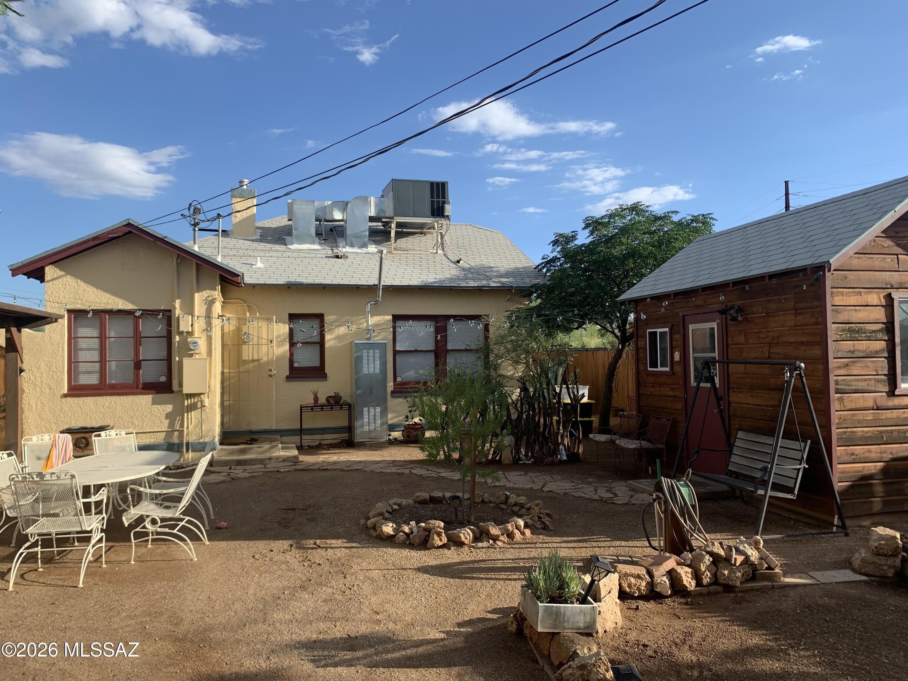 1031 E GRANT Road – photo 2