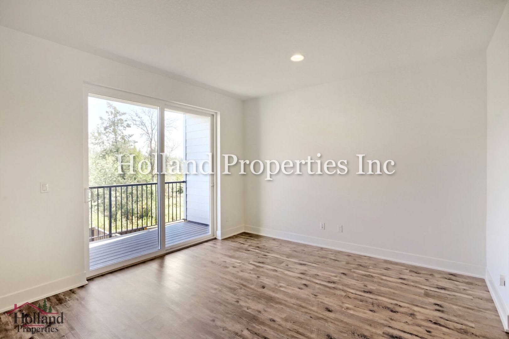 Private 2BR Beaverton Retreat Backing to Green Space with EV-Ready Garage – photo 5