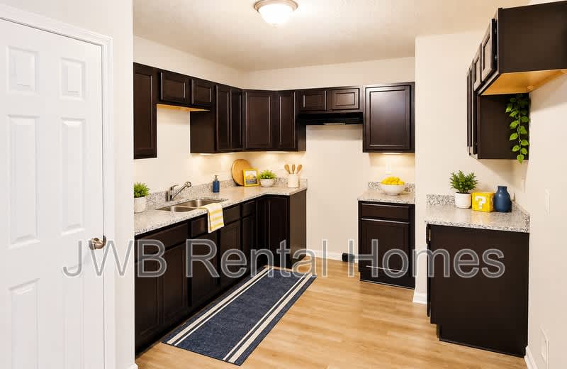 3079 Armstrong St – photo 3