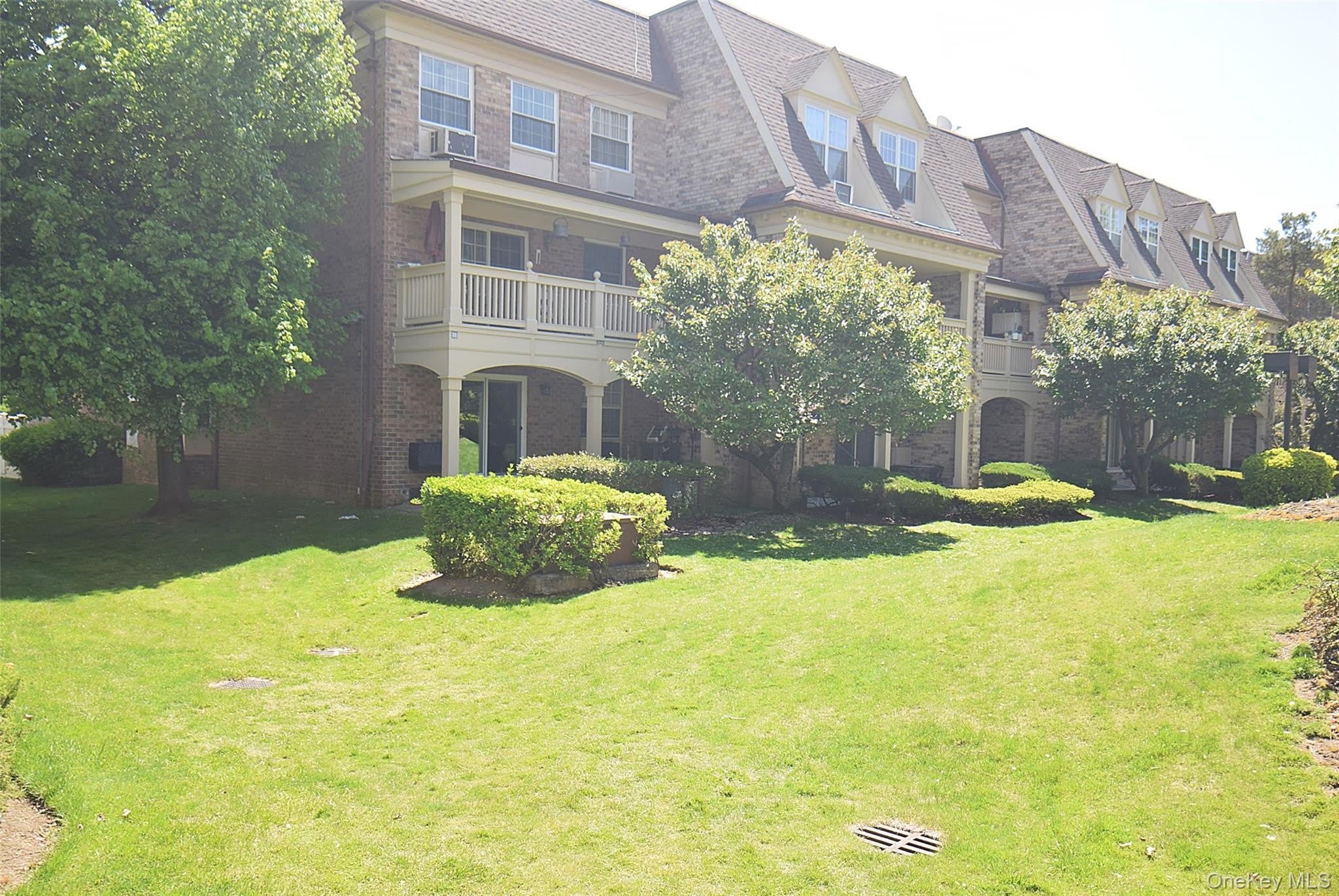 208 -04 Robert Road – photo 1