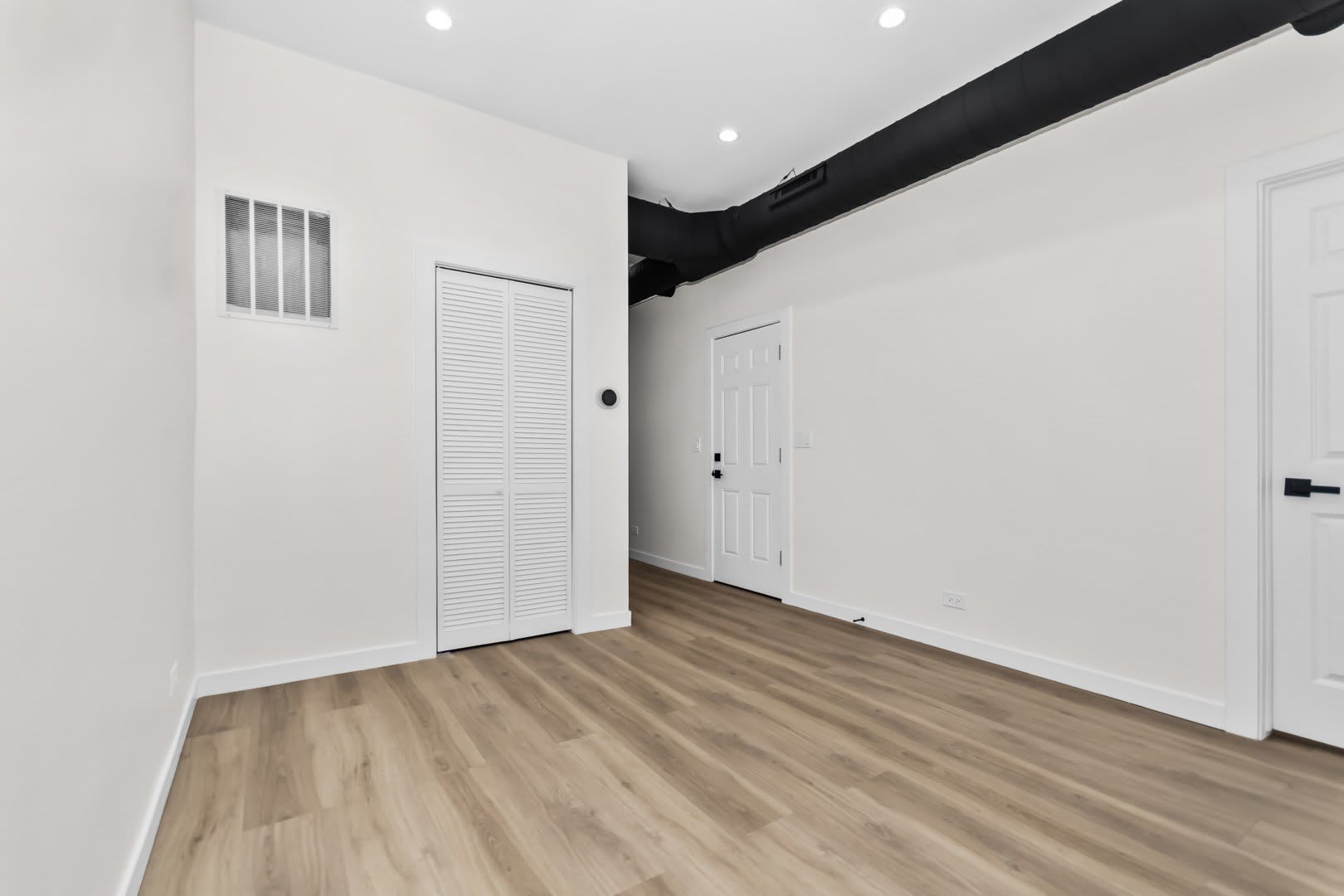1721 W Pierce Avenue – photo 5
