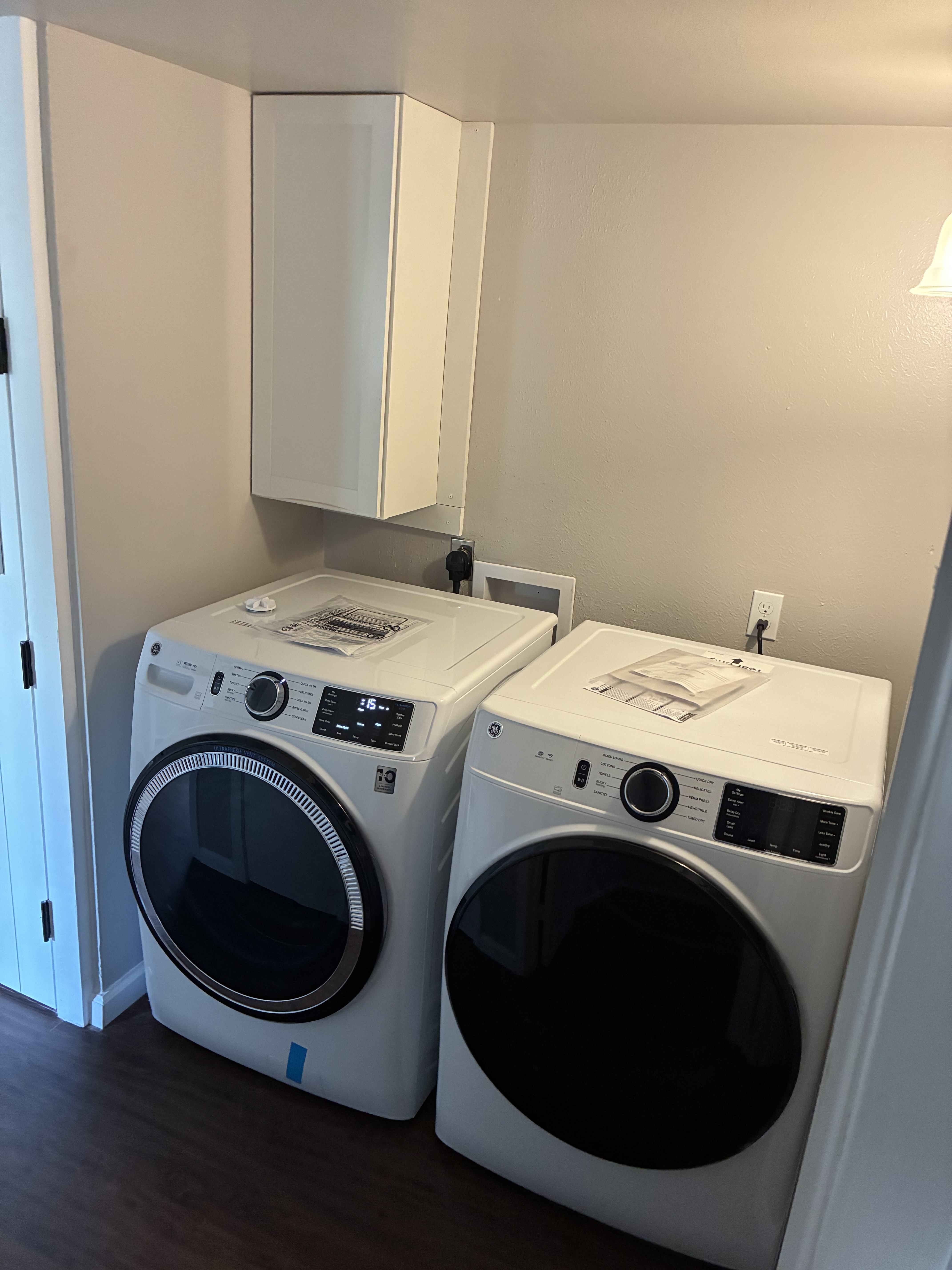 889 Lake St – photo 2