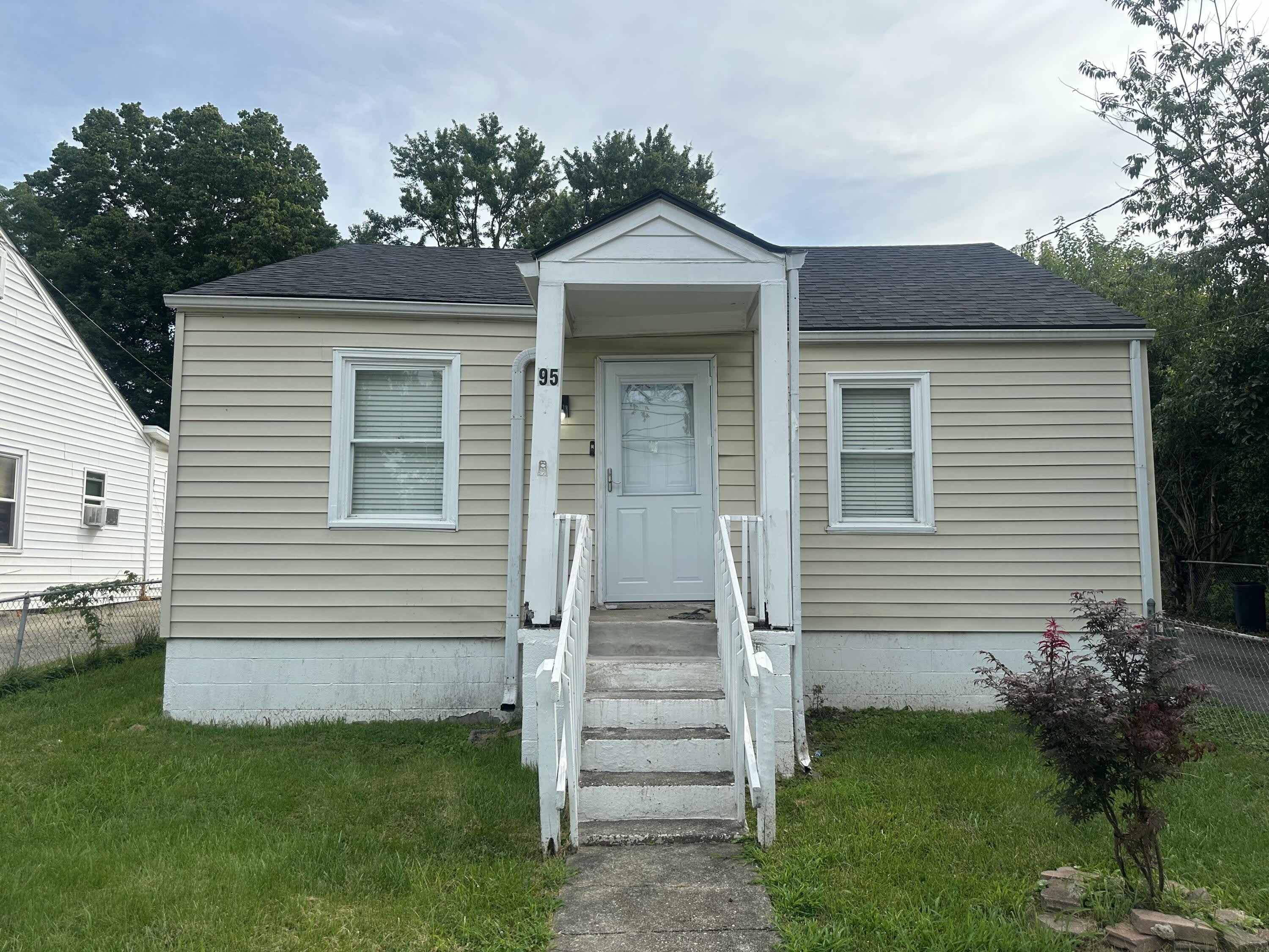 95 Glass Avenue – photo 2