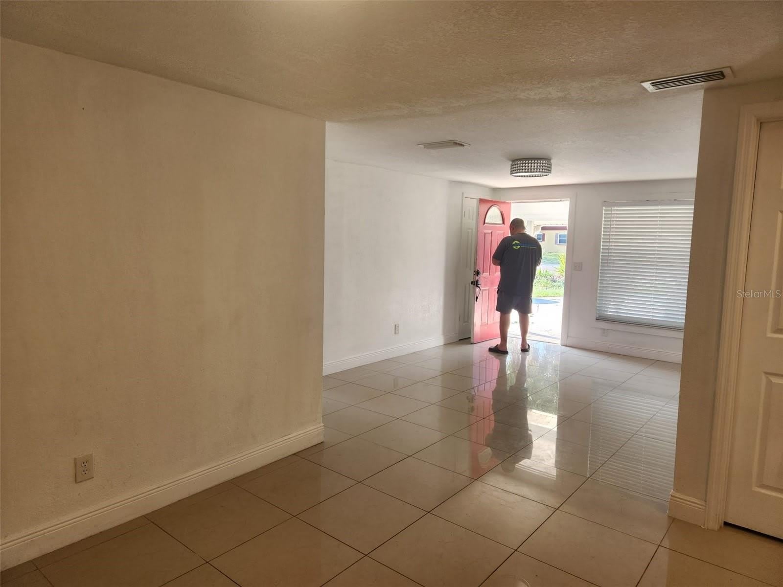 8518 Woodlake Drive – photo 4