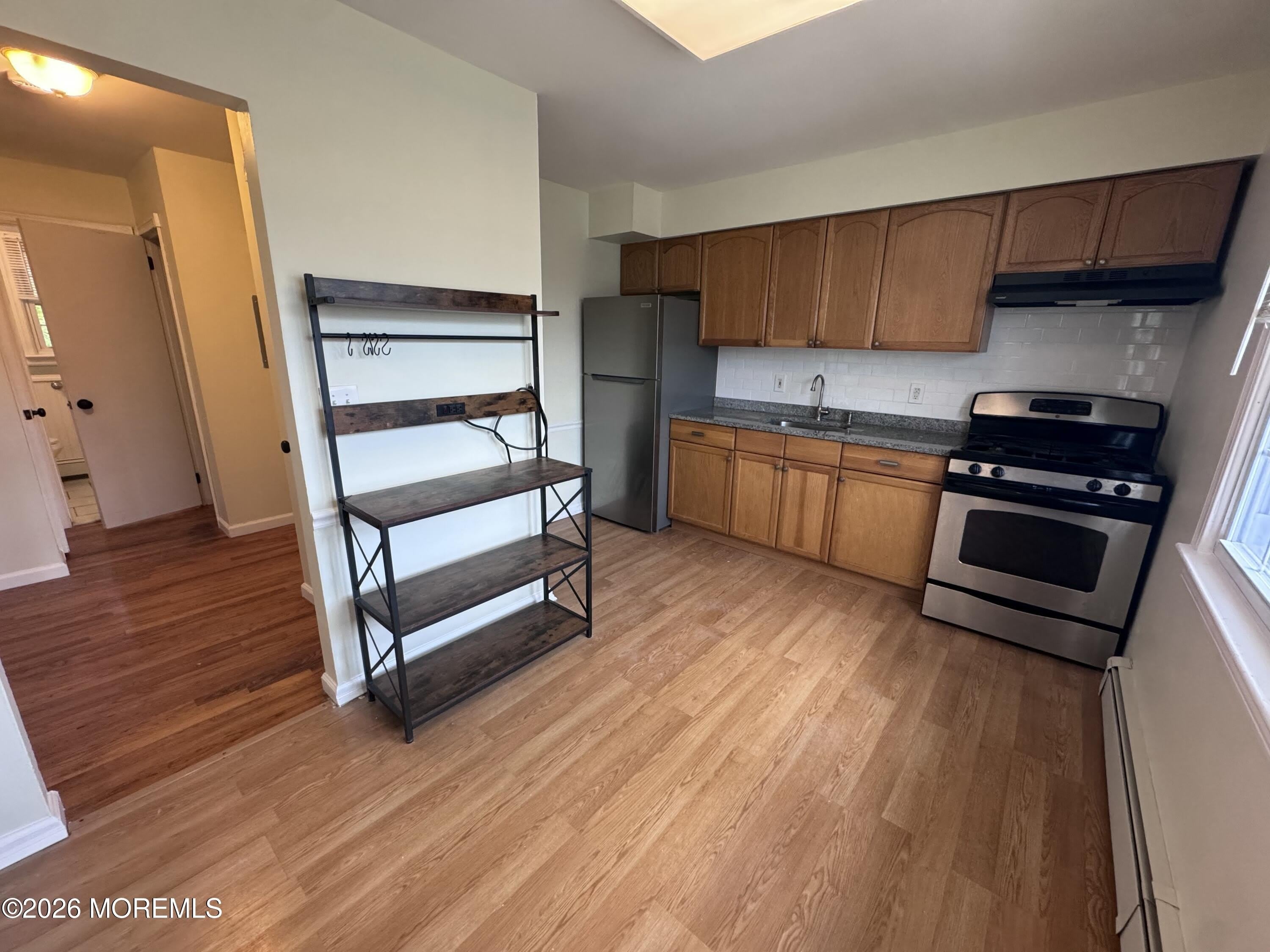 364 Westwood Avenue – photo 3