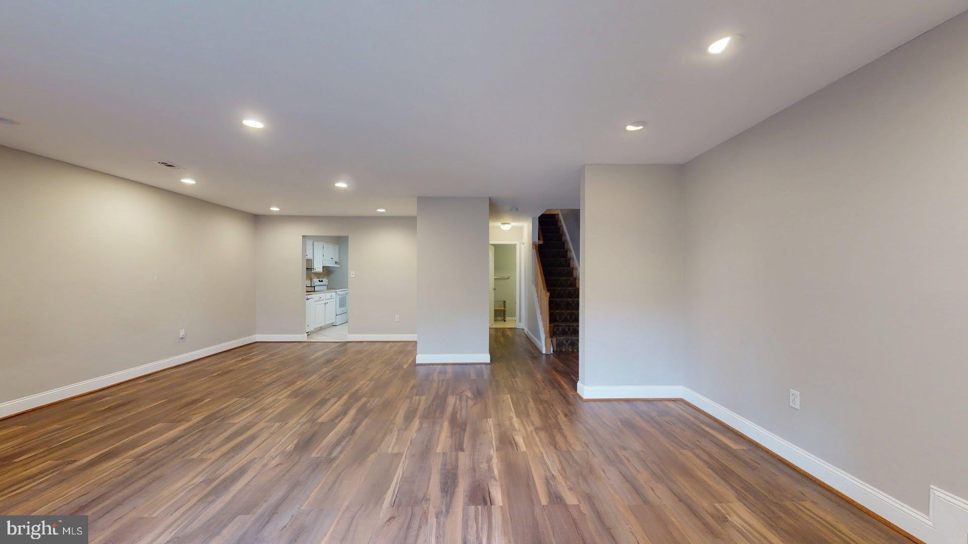951 S Rolfe Street – photo 4