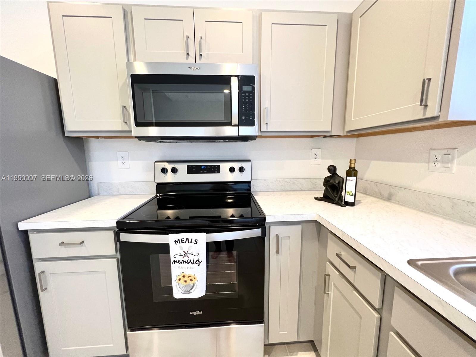 429 Northeast 12Th Street – photo 1