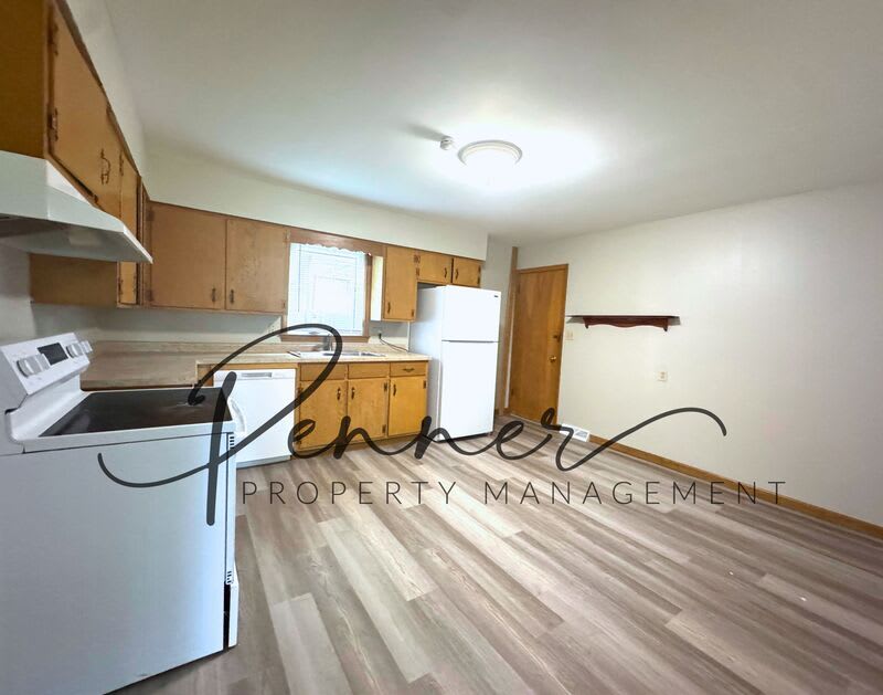 10714 E 19TH ST S – photo 4