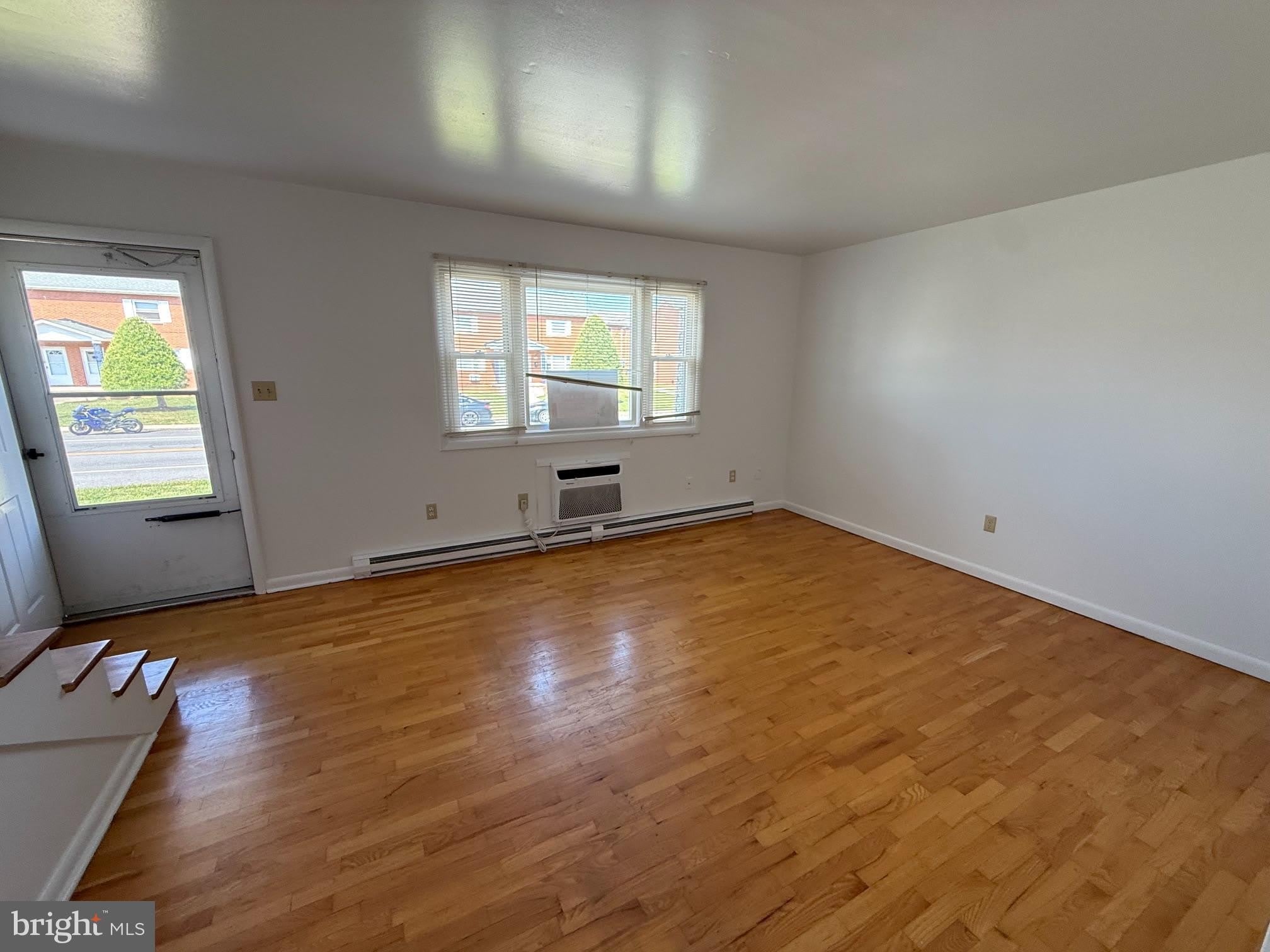 2256 ROOSEVELT Boulevard – photo 5