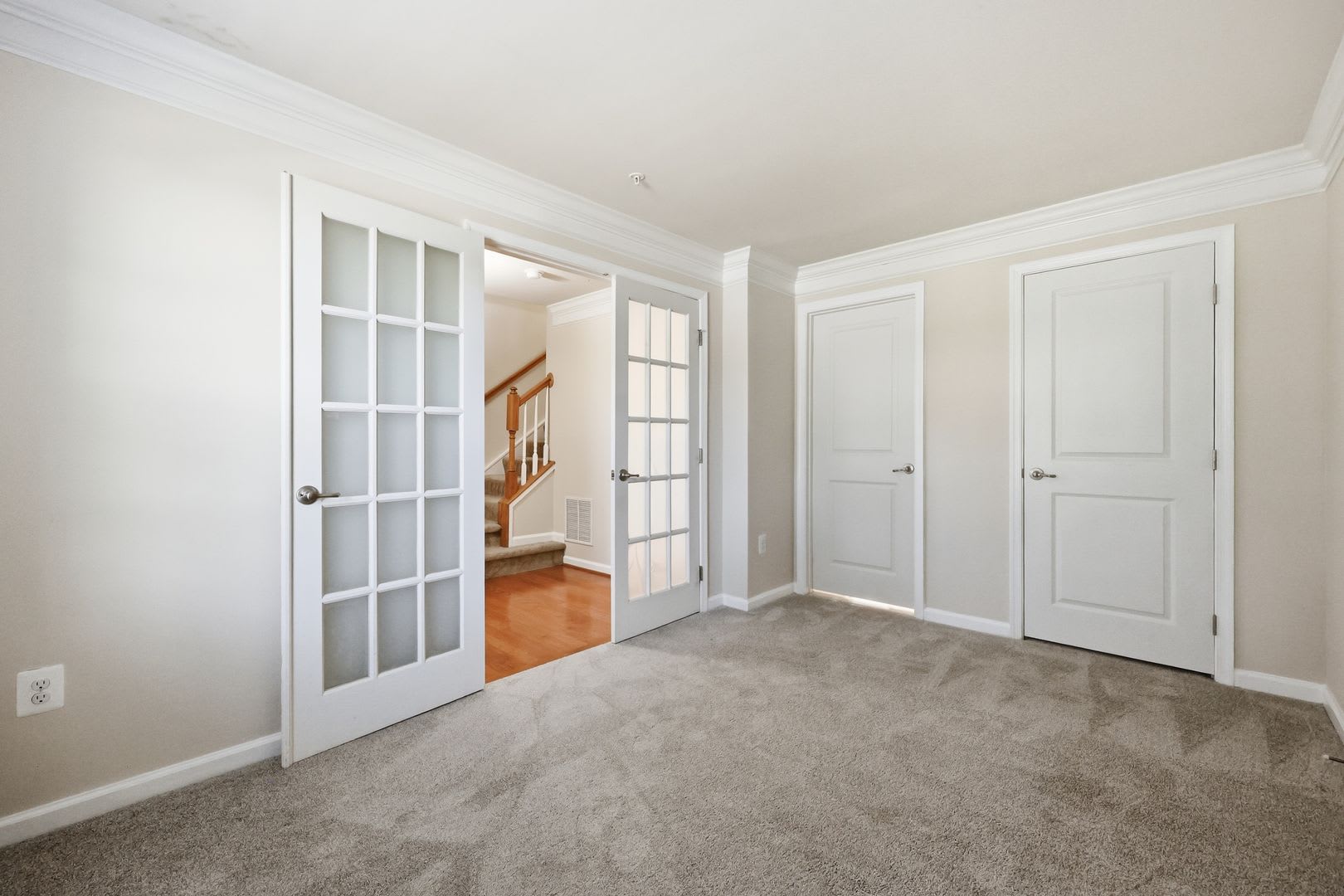 Large Townhome in Wormans Mill! – photo 5