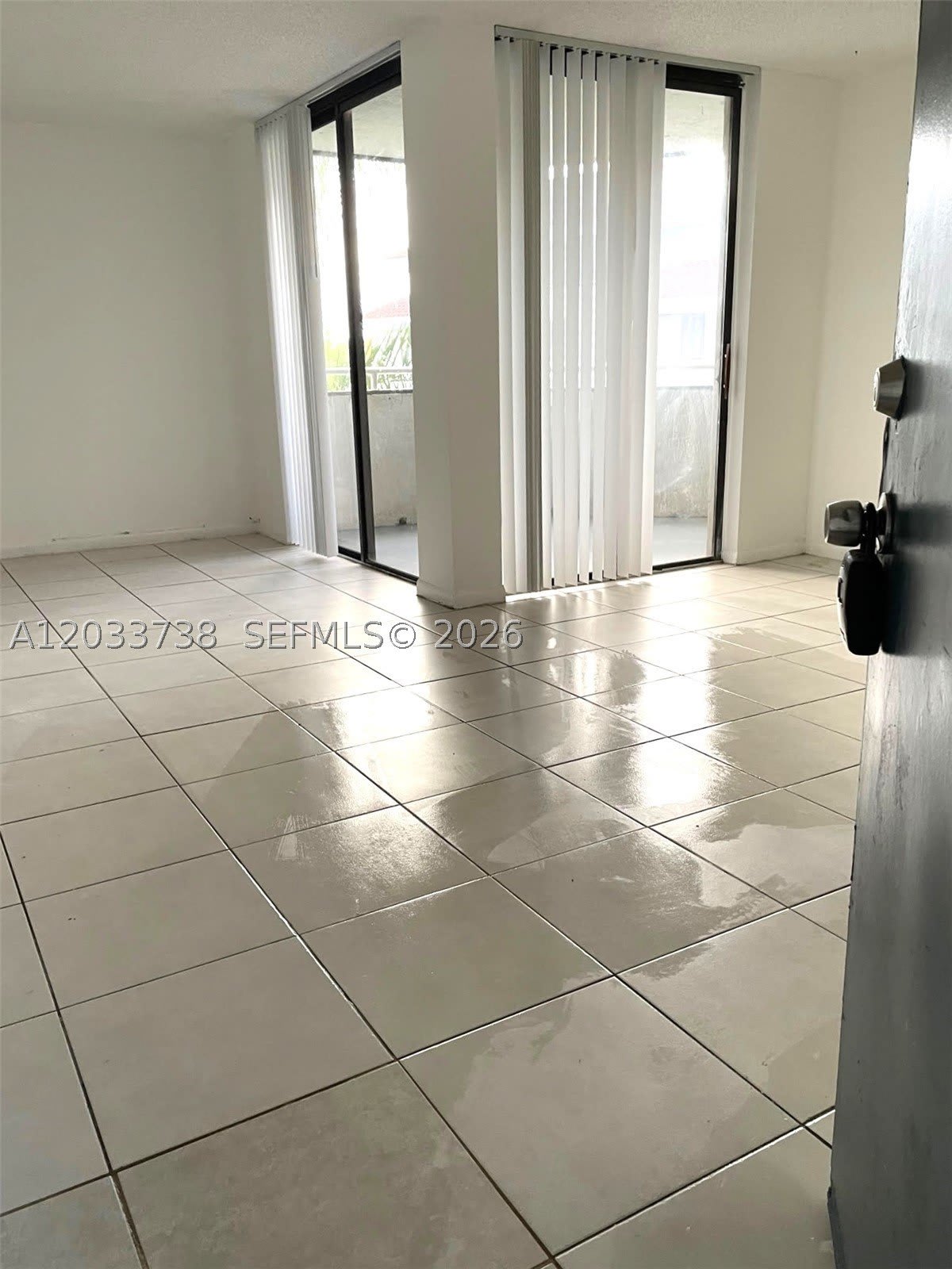 8255 SW 152nd Ave – photo 2