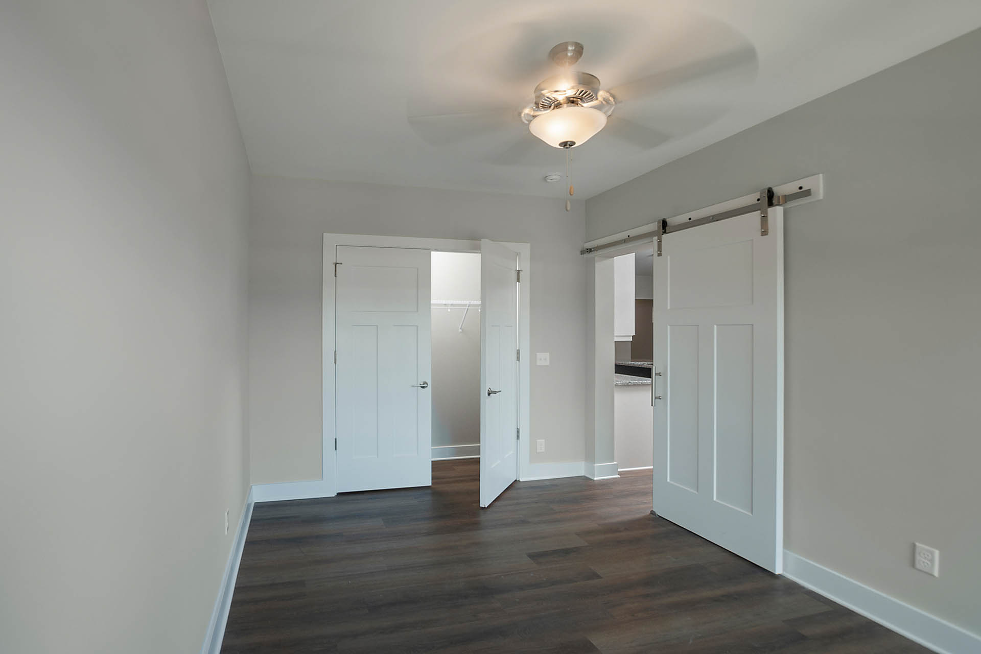 Second Avenue Apartments – photo 5