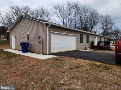 235 HICKORY DRIVE – photo 1
