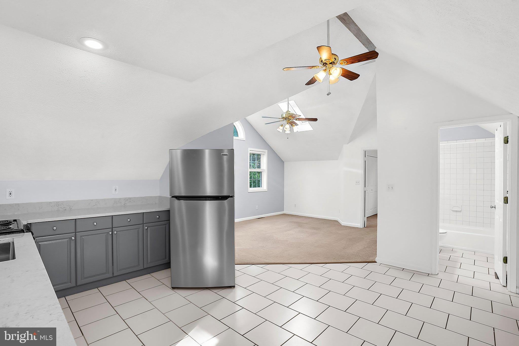 587 A Street – photo 2