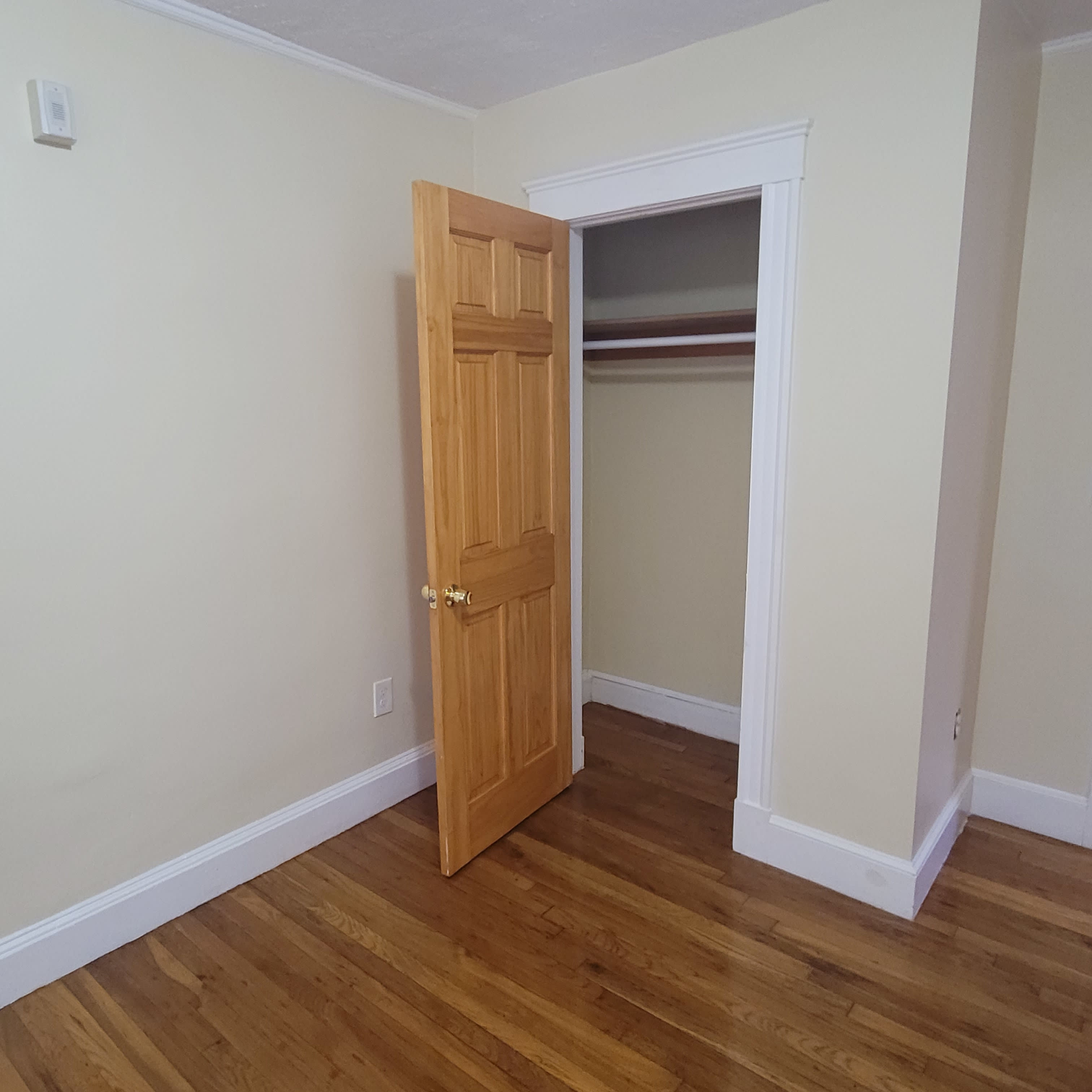 742 River Street – photo 3