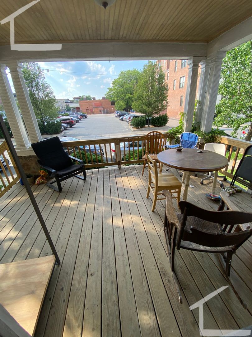 Beautiful 3 Bed/ 1 Bath Available 9/1/26 – photo 1
