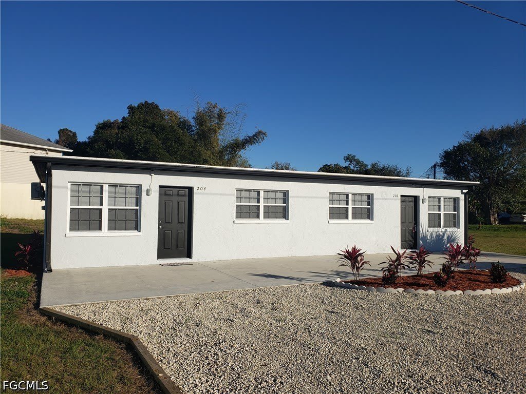 204 1st Street – photo 1