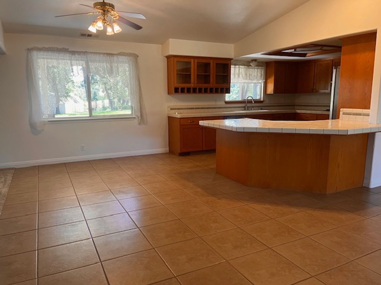 Home on Acreage – photo 3
