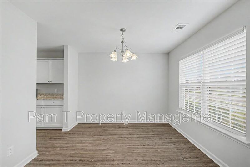 129 Whitehaven Rd – photo 5