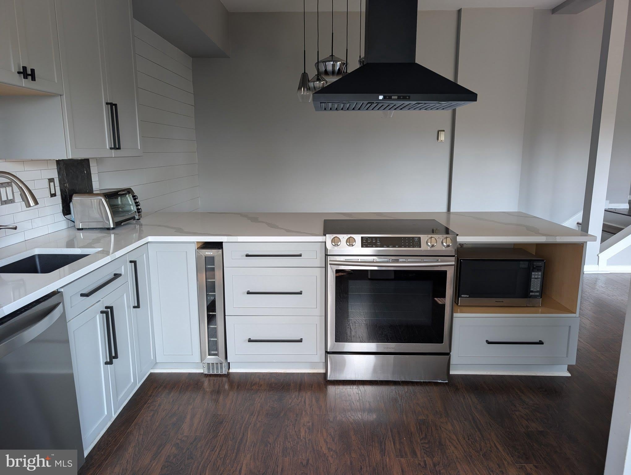 114 ROBERTS Lane – photo 3