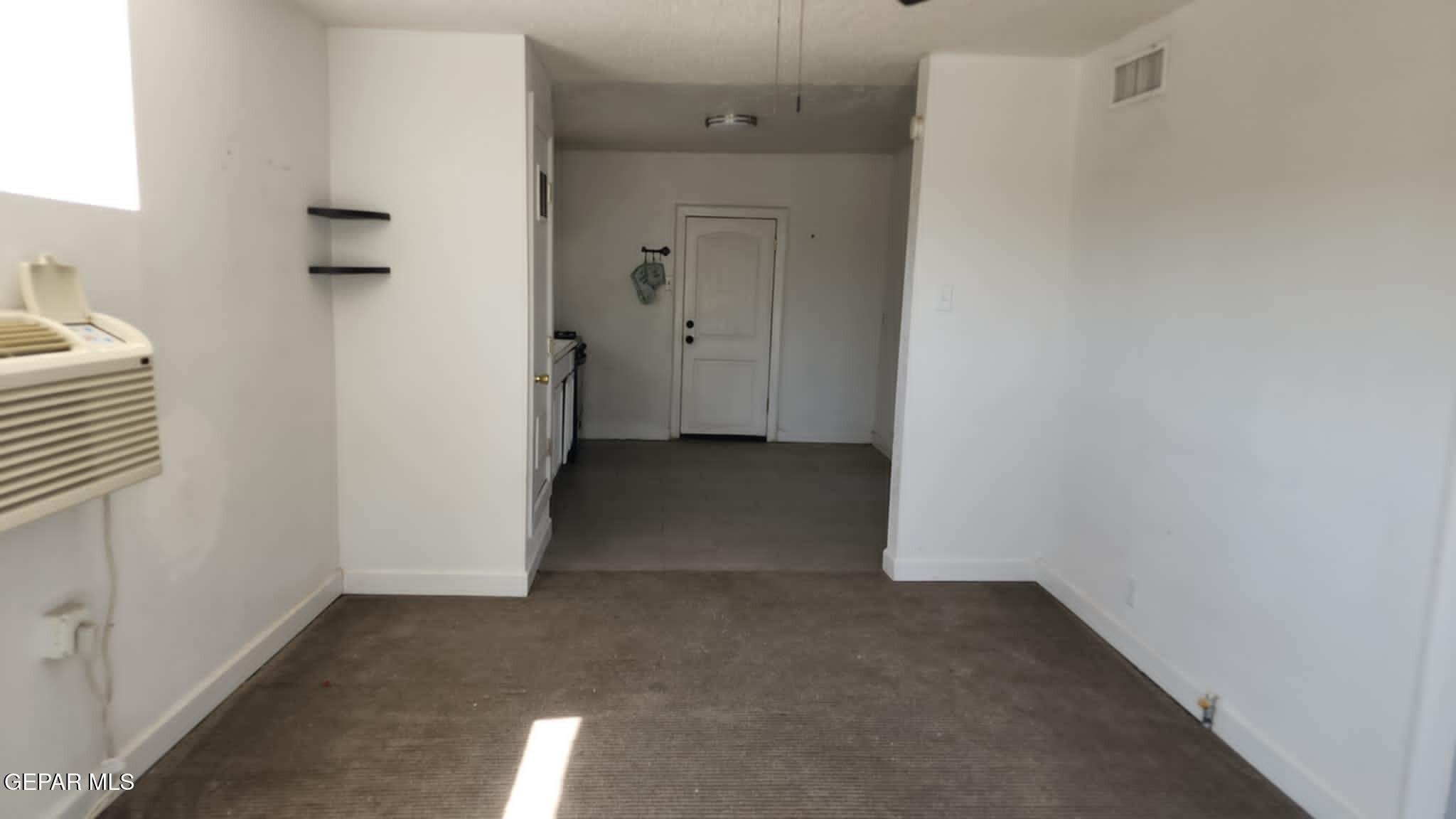 151 N PENDELL Road – photo 2