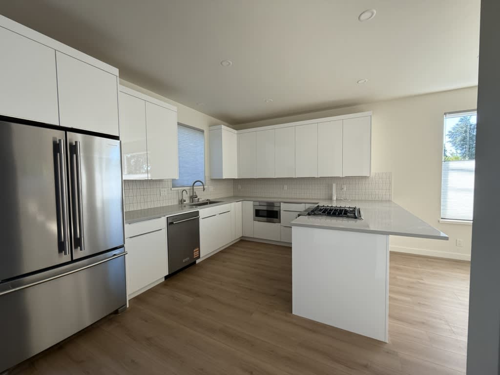 2212 Emerson Drive – photo 3