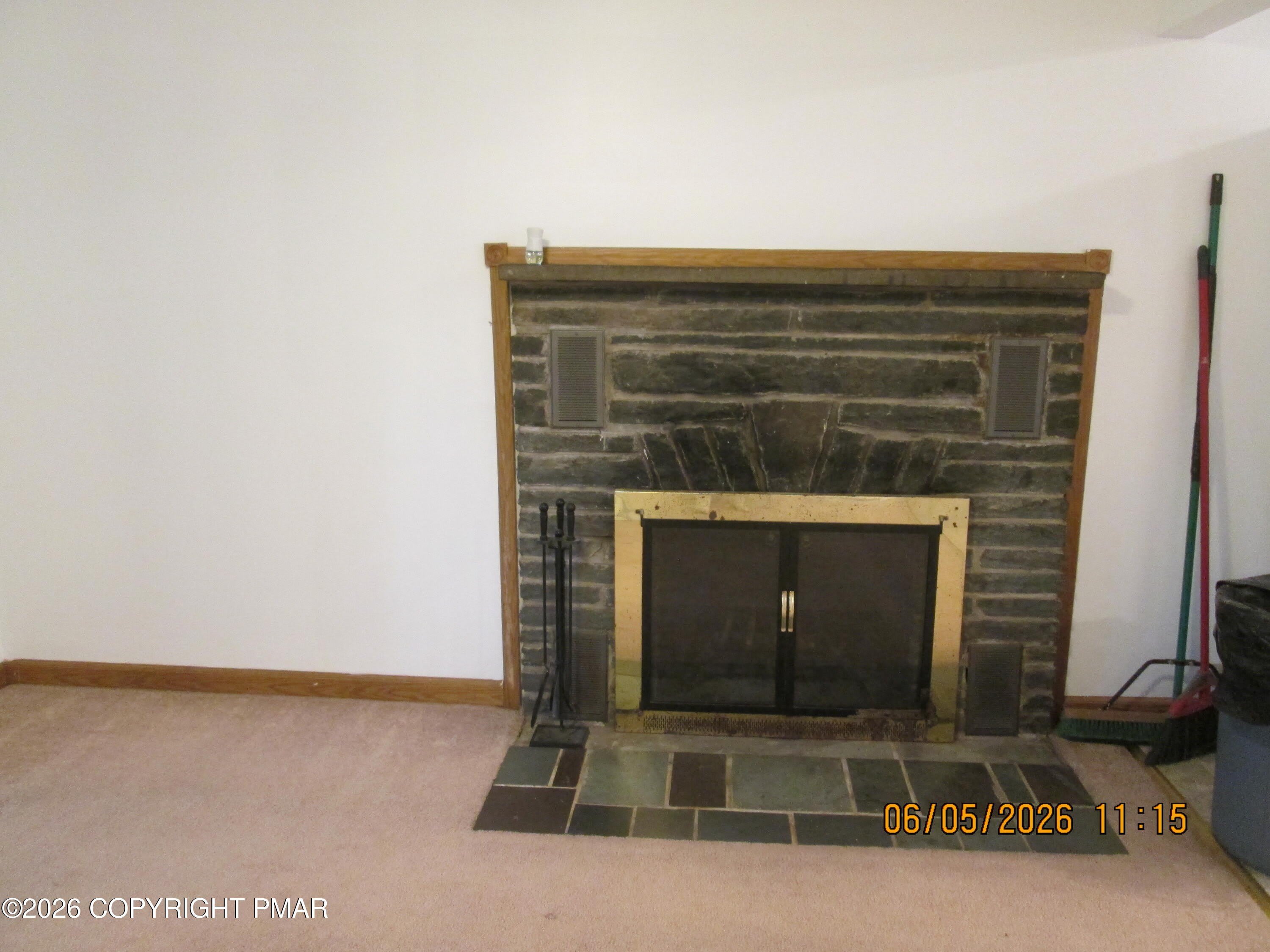 2257 Pine Lane – photo 4