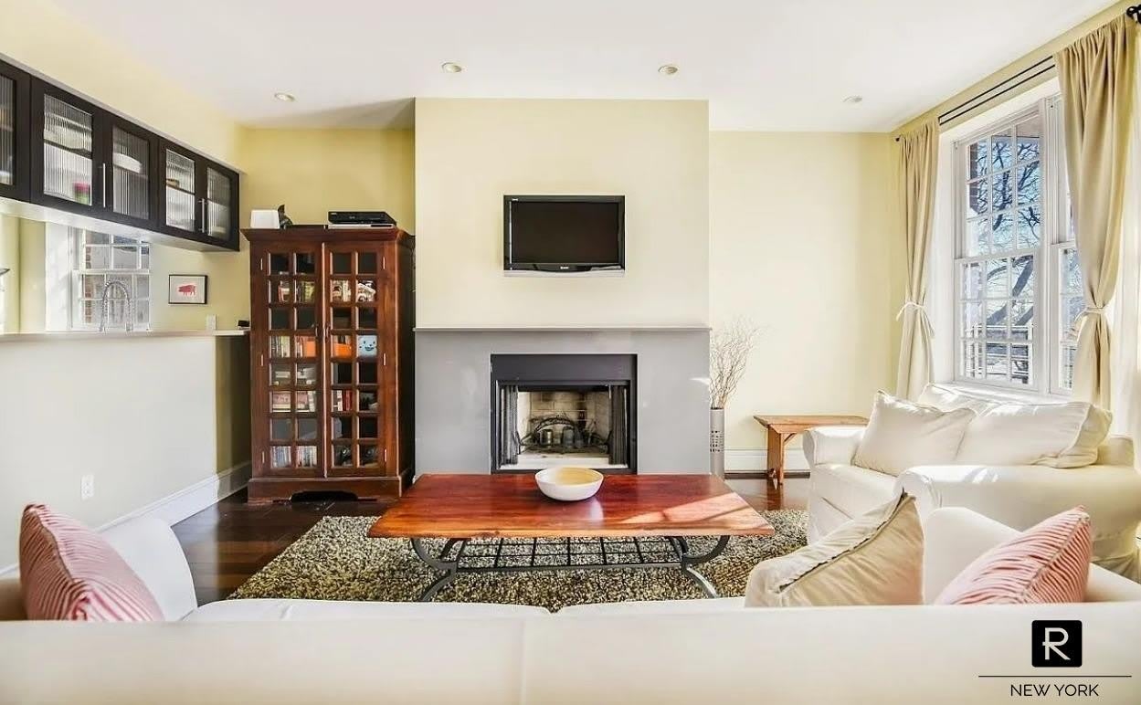 1109 Prospect Avenue – photo 2