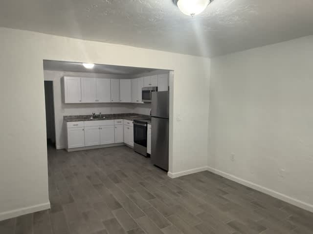 143 West Michigan Drive – photo 2