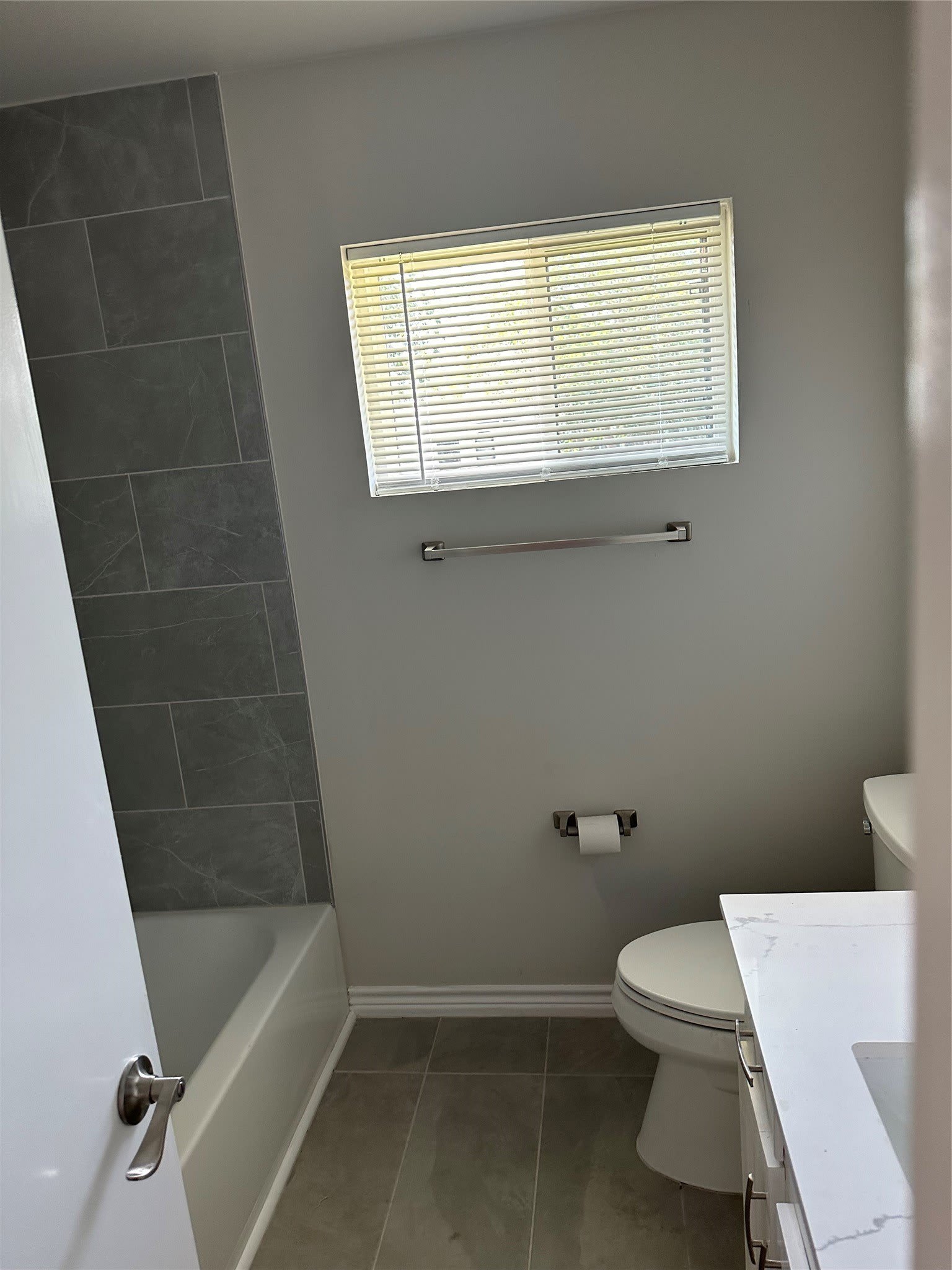 905 Elizabeth Boulevard – photo 5