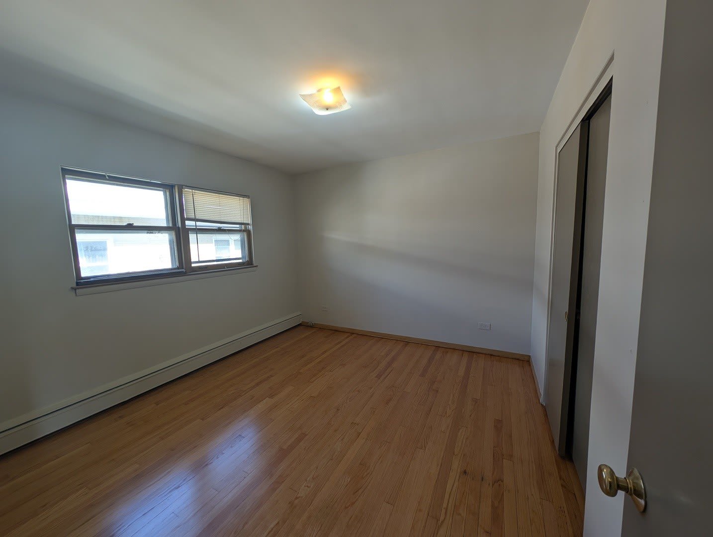 300 Burlington Avenue – photo 4