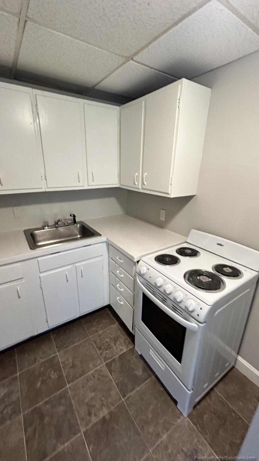180 Andover St. – photo 5